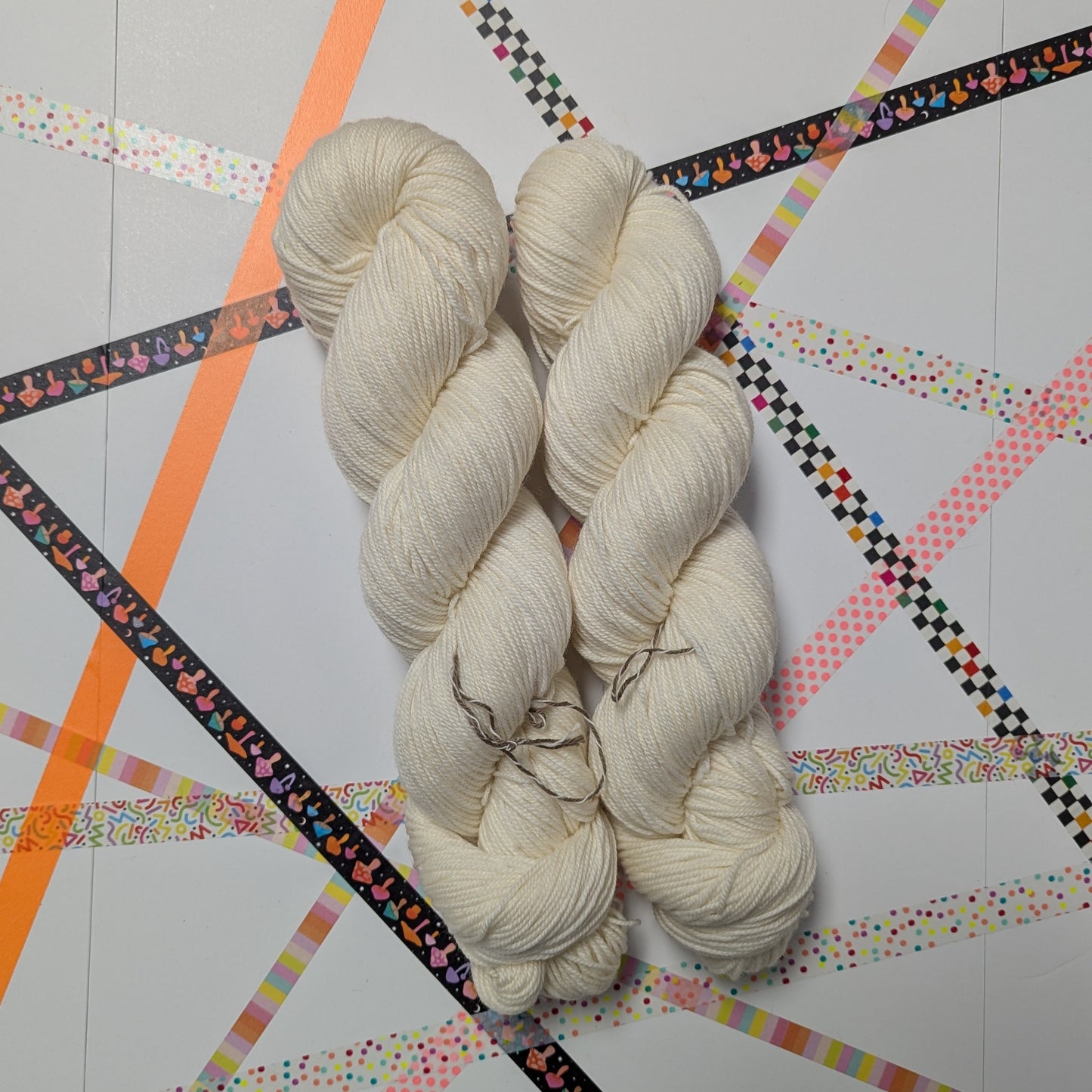 Undyed Yarn (Unopened Packages of 10 Skeins or 25 Mini Skeins)